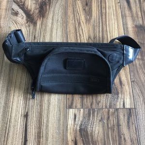 EUC Tumi Alpha Waist Bag Fanny Pack